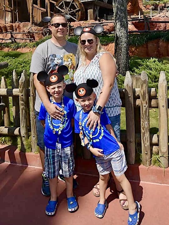 Chrystal Harris and fam with ears