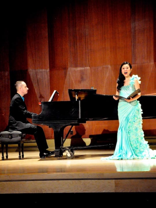 Joyce Singing